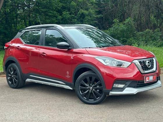 NISSAN KICKS 1.6 16V FLEXSTART UEFA CHAMPIONS LEAGUE 4P XTRONIC